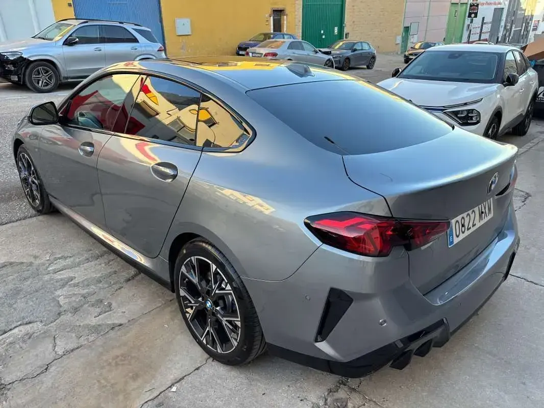 Usado BMW 220 Gran Coupé M Sport 163 CV (119 kW) 2024 Gris Coupe