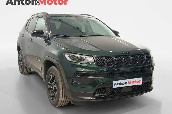 Nuevo Jeep Compass North 131 CV (96 kW) 2025 Verde SUV