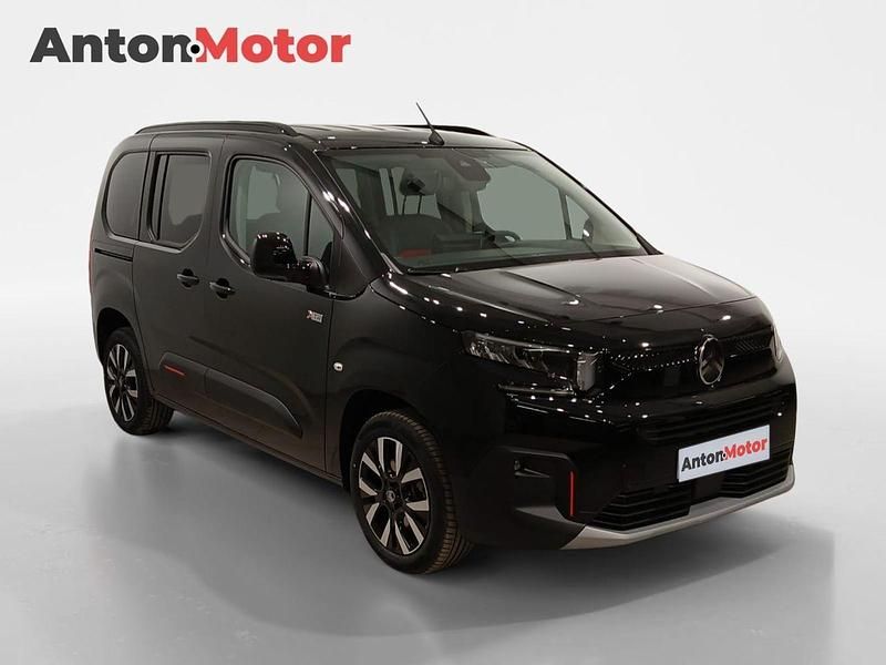 Usado Citroën Berlingo 130 CV (95 kW) 2024 Negro Monovolumen