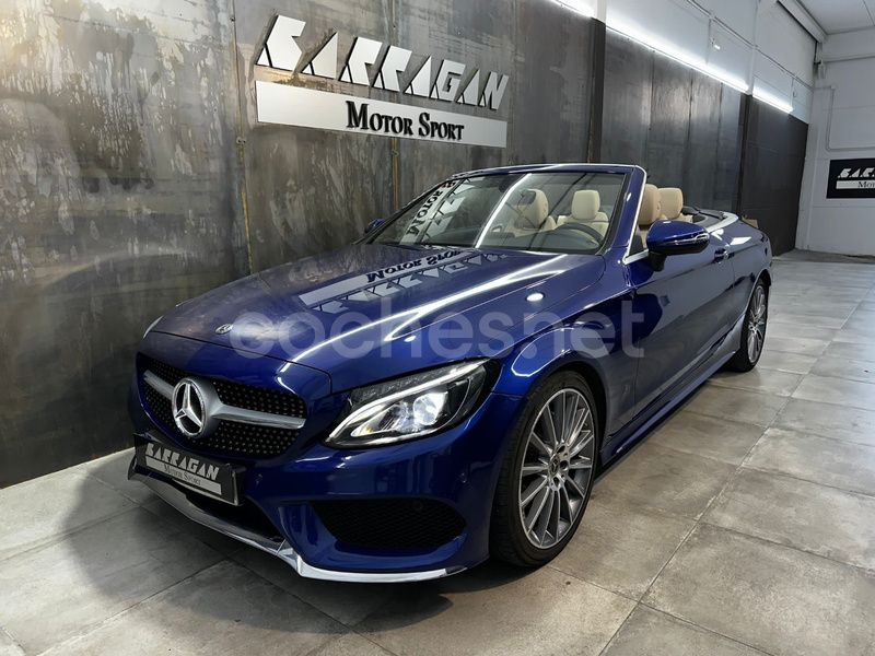 Usado Mercedes C220 194 CV (142 kW) 2018 Azul Descapotable