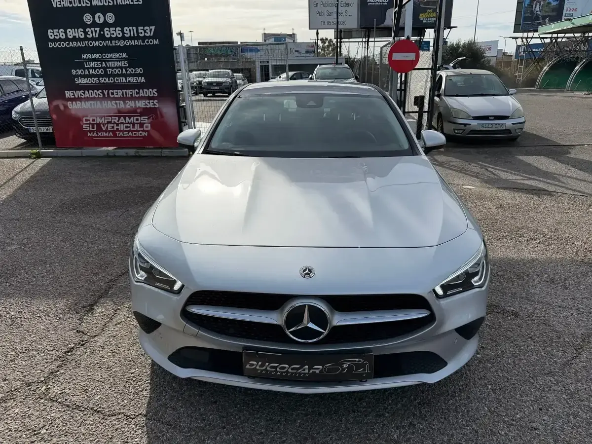 Usado Mercedes CLA200 150 CV (110 kW) 2022 Gris / plata Berlina