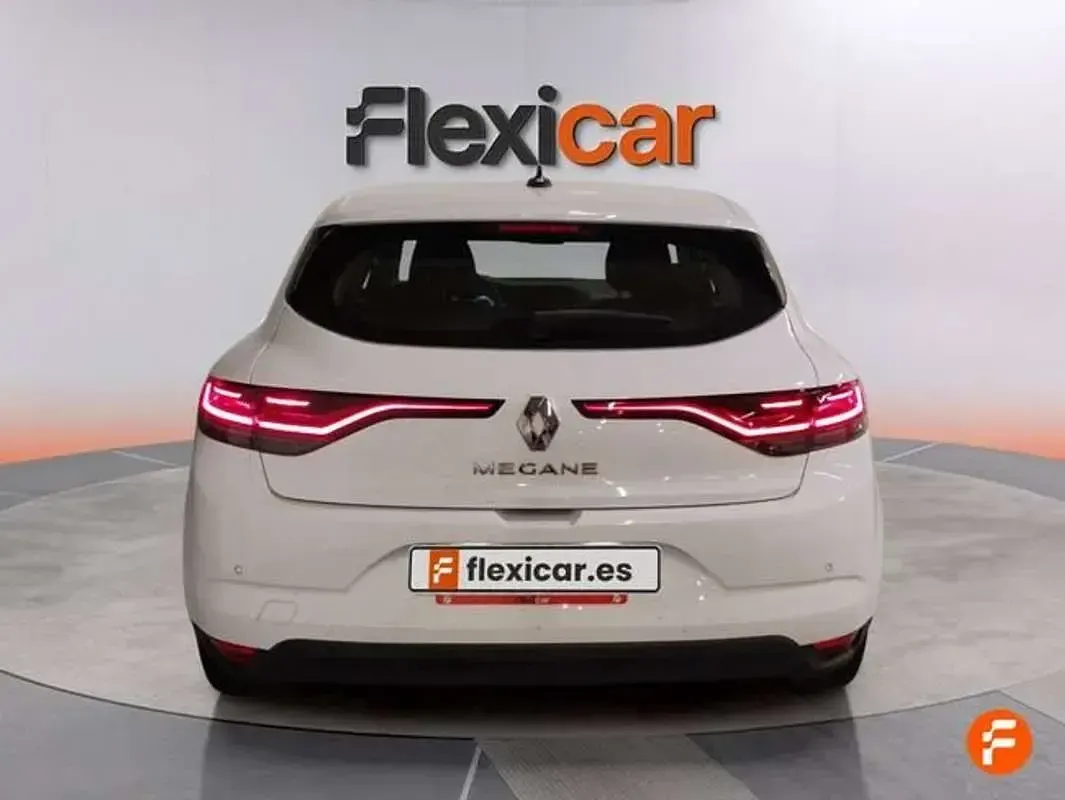 Usado Renault Mégane Intens 116 CV (85 kW) 2021 Blanco Utilitario