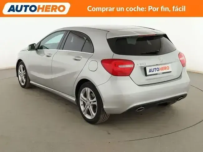 Usado Mercedes A200 Urban 136 CV (100 kW) 2015 Gris Utilitario