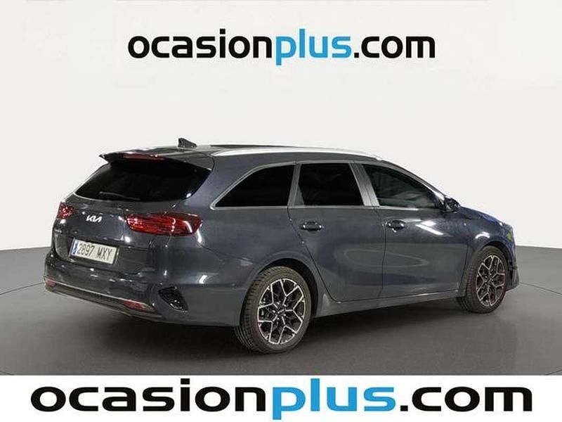 Usado Kia Ceed Style 101 CV (74 kW) 2025 Gris Utilitario