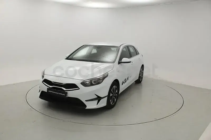 Nuevo Kia Ceed 101 CV (74 kW) 2025 Blanco Utilitario