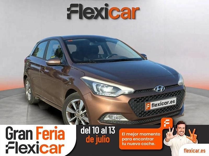 Marrón Usado 2017 Hyundai i20 Berlina | 10.490 € (Precio justo) - Imagen 1/2