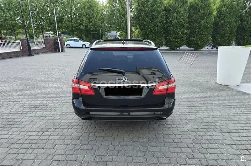 Usado Mercedes E350 Avantgarde 231 CV (169 kW) 2011 Negro Familiar
