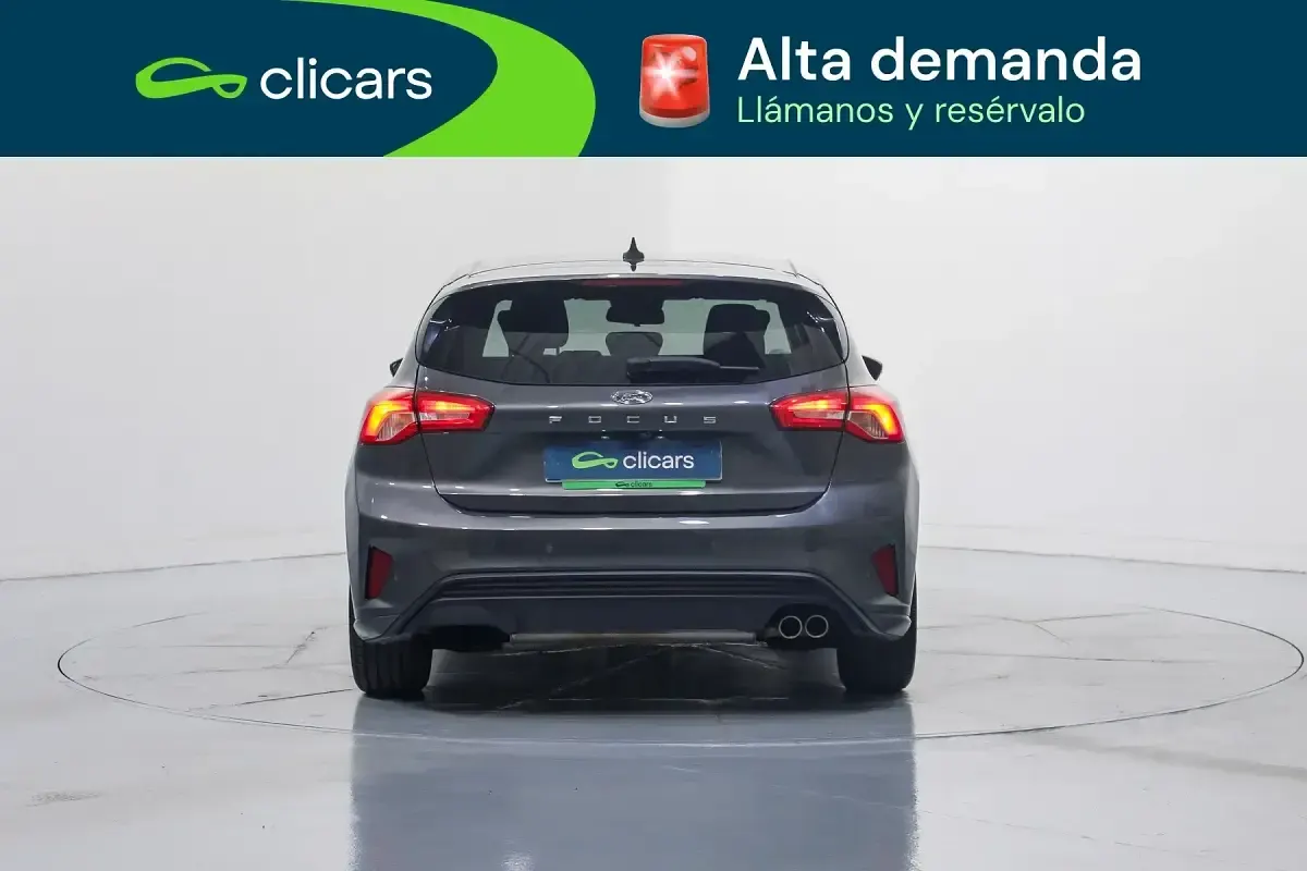 Usado Ford Focus ST-Line 125 CV (91 kW) 2019 Gris Berlina
