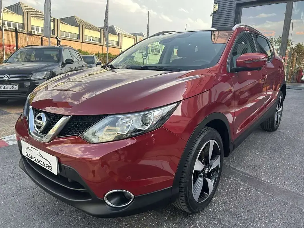 Usado Nissan Qashqai N-Connecta 163 CV (119 kW) 2017 Burdeos SUV
