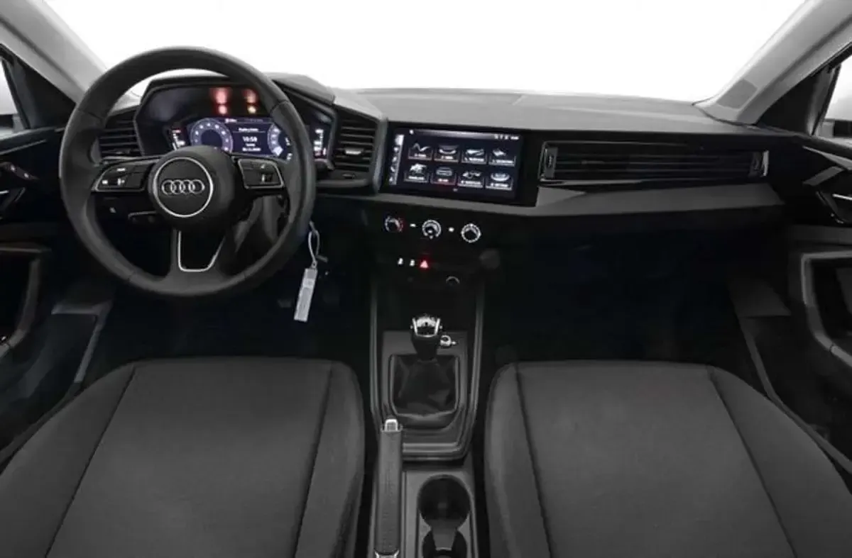 Usado Audi A1 Sportback 95 CV (69 kW) 2023 Amarillo Utilitario