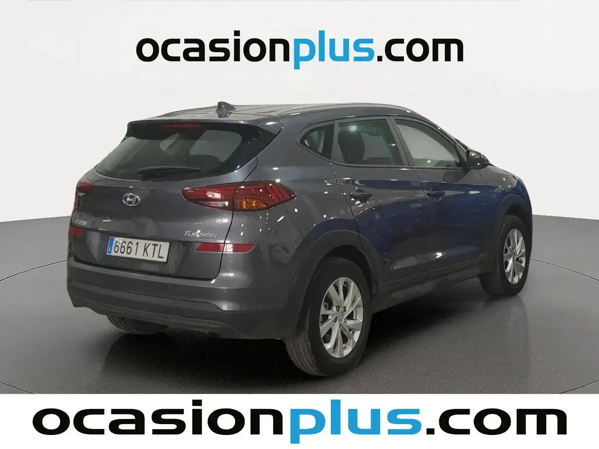 Usado Hyundai Tucson 132 CV (97 kW) 2019 Gris SUV