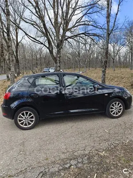 Usado Seat Ibiza CONNECT 90 CV (66 kW) 2015 Negro Berlina