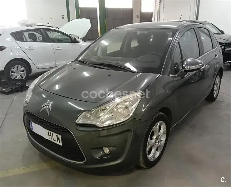 Usado Citroën C3 68 CV (50 kW) 2012 Gris / plata Berlina