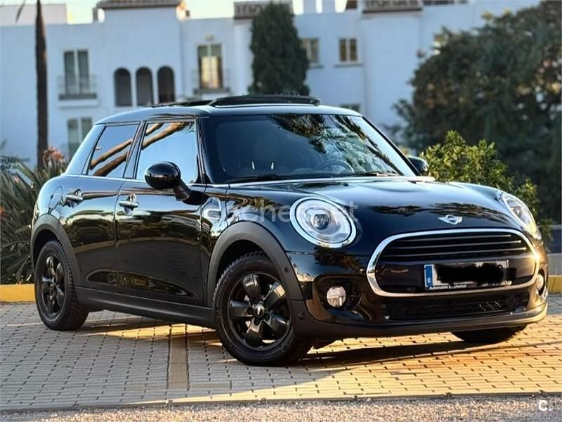 Usado Mini Cooper D 116 CV (85 kW) 2017 Negro Utilitario