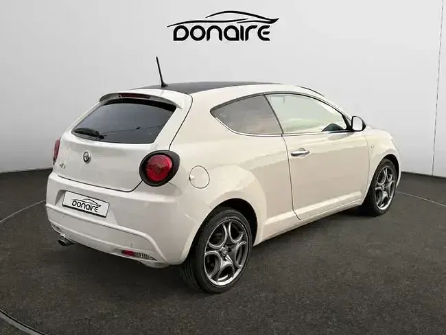 Usado Alfa Romeo MiTo Distinctive 120 CV (88 kW) 2016 Blanco Utilitario