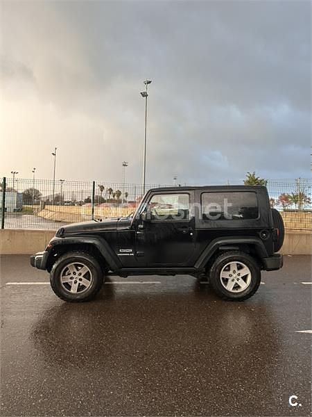 Usado Jeep Wrangler Unlimited Sport 177 CV (130 kW) 2009 Negro SUV