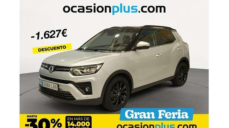 Plateado Usado 2021 Ssangyong Tivoli Limited SUV | 16.273 € (Precio justo) - Imagen 1/4