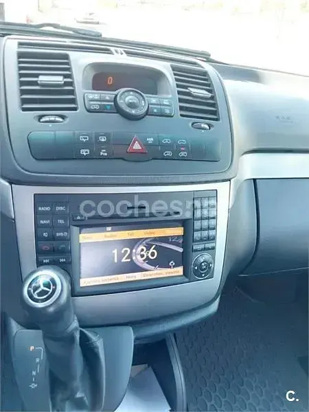 Usado Mercedes Viano 224 CV (164 kW) 2012 Gris / plata Monovolumen