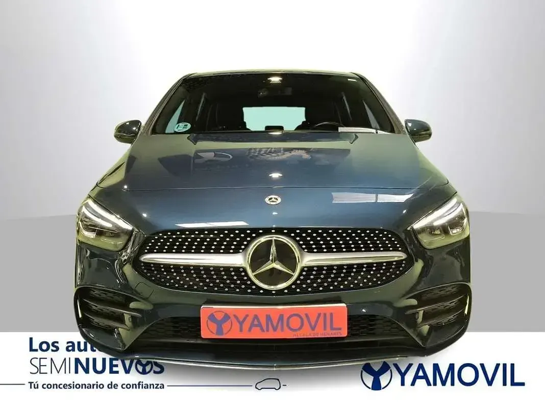 Usado Mercedes B180 116 CV (85 kW) 2021 Azul Utilitario