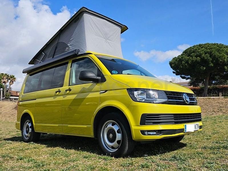 Usado VW California Beach 150 CV (110 kW) 2019 Amarillo Van