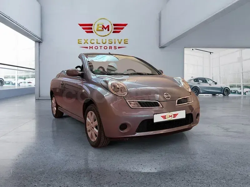Usado Nissan Micra C+C Acenta 88 CV (64 kW) 2009 Gris / plata Descapotable