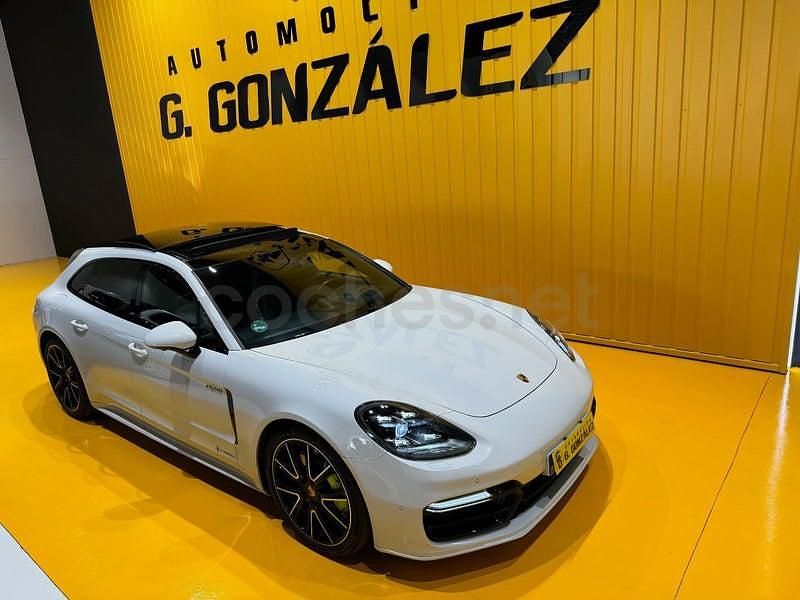 Usado Porsche Panamera Sport Turismo 462 CV (339 kW) 2019 Blanco Familiar