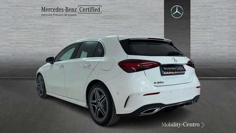 Usado Mercedes A180 109 CV (80 kW) 2024 Blanco Utilitario