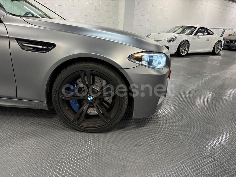 Usado BMW M5 Shadowline 560 CV (411 kW) 2015 Gris / plata Berlina