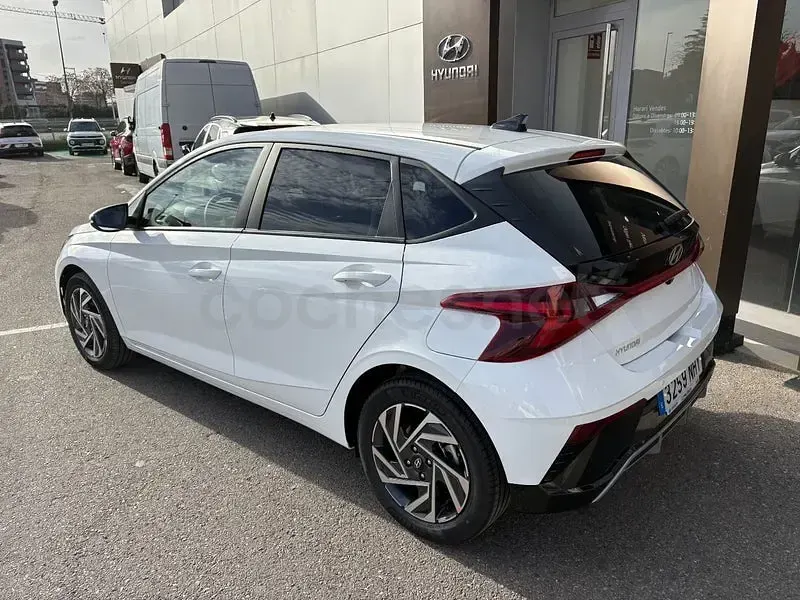 Nuevo Hyundai i20 100 CV (73 kW) 2026 Blanco Utilitario
