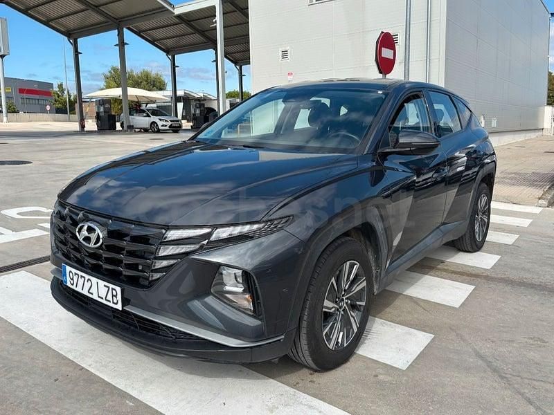 Usado Hyundai Tucson 115 CV (84 kW) 2022 Gris / plata SUV