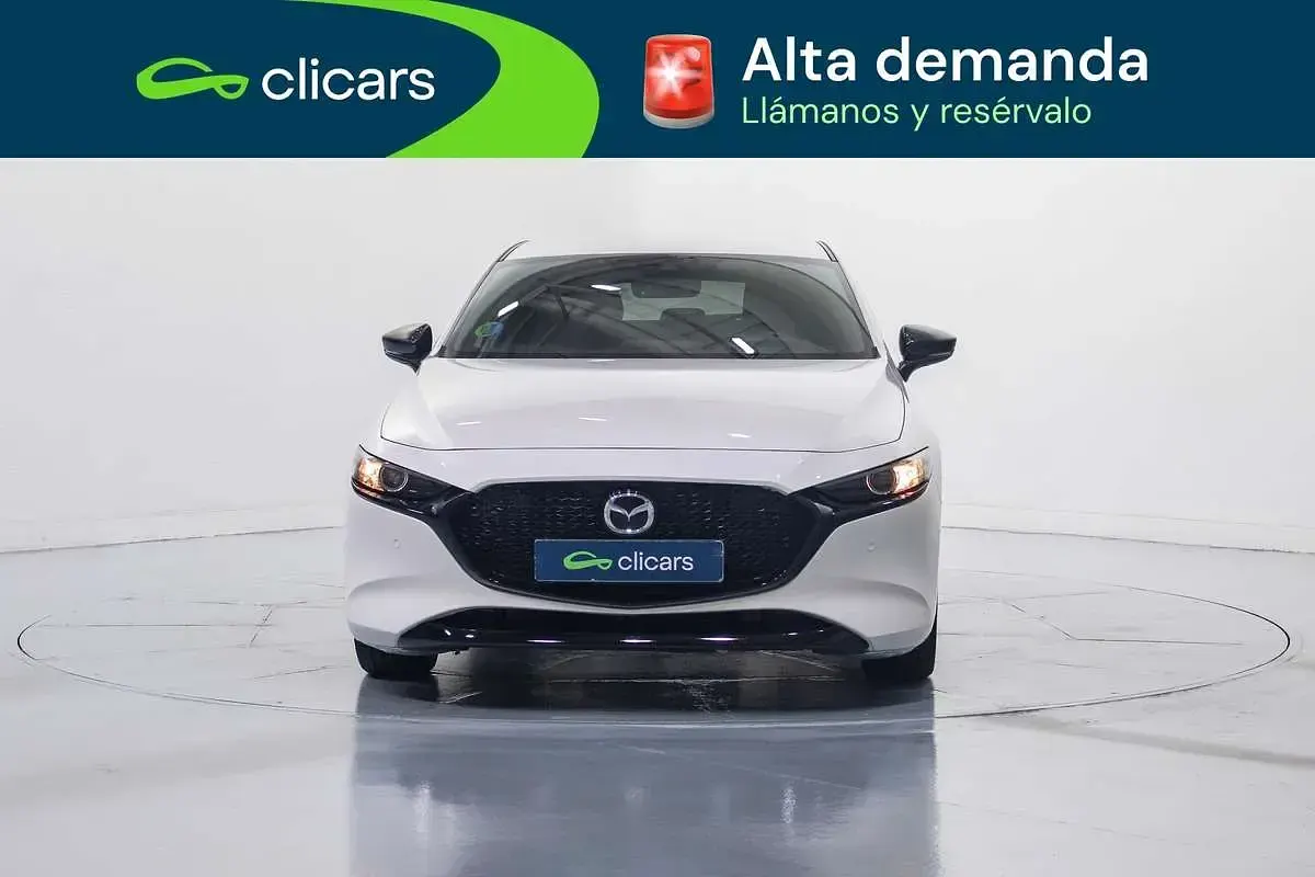 Usado Mazda 3 Homura-Line 122 CV (89 kW) 2022 Blanco Utilitario