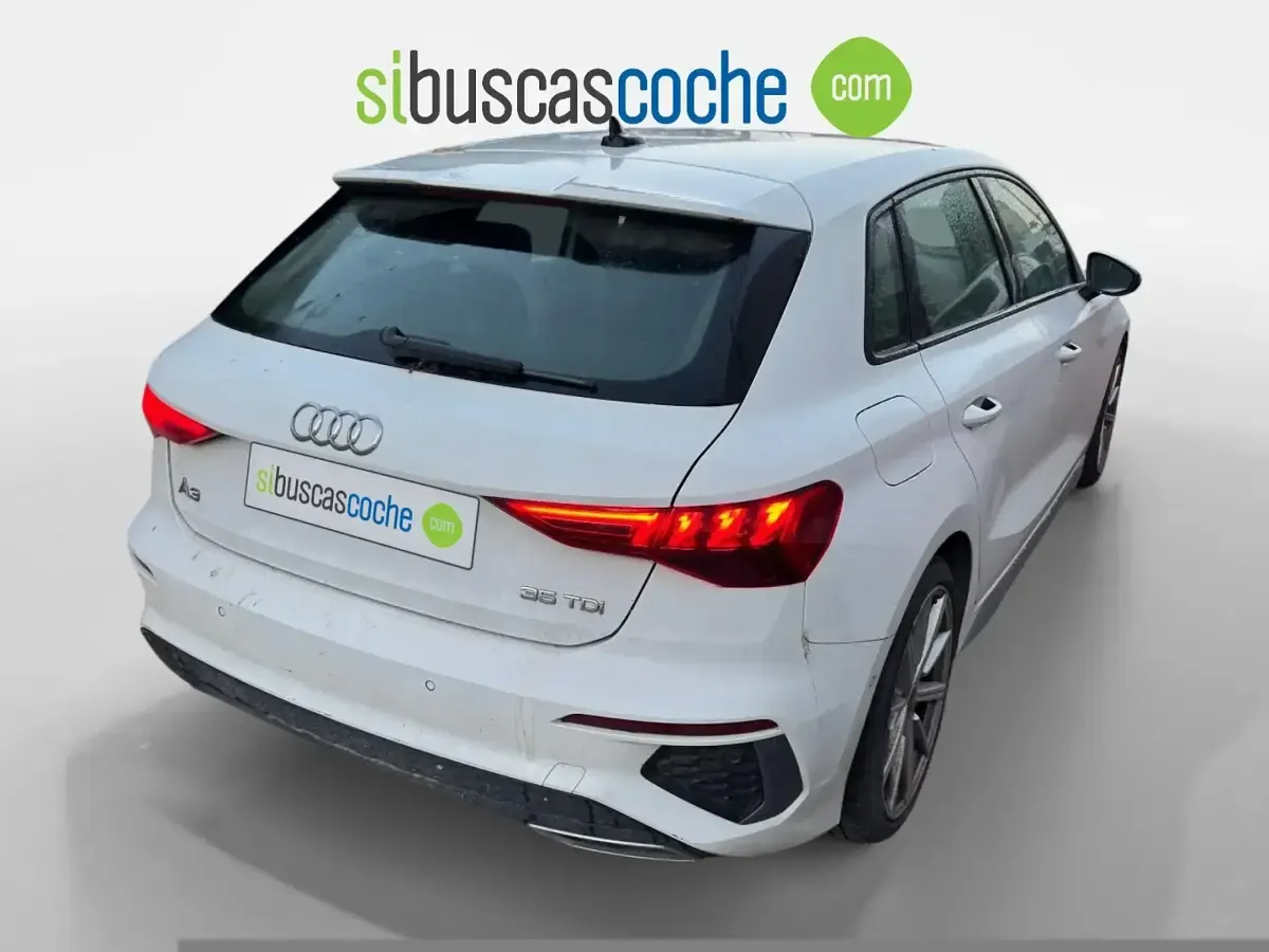 Usado Audi A3 S-Line 150 CV (110 kW) 2021 Blanco Berlina