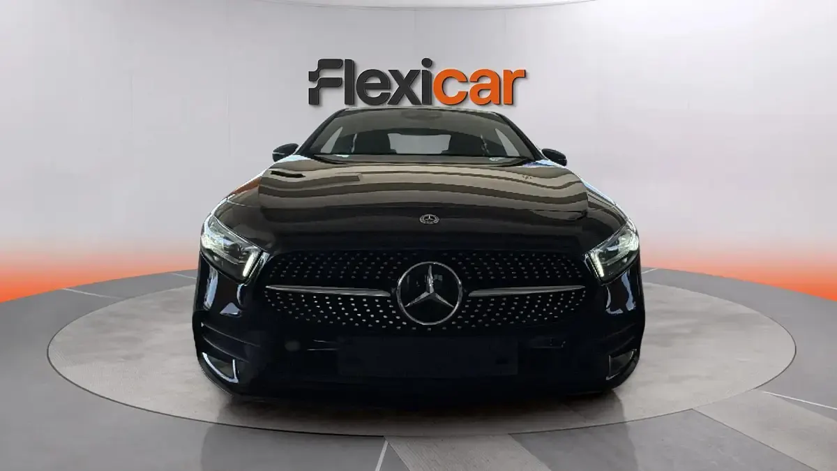 Usado Mercedes A200 163 CV (119 kW) 2021 Negro Berlina