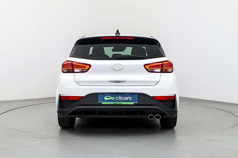 Usado Hyundai i30 N Line 101 CV (74 kW) 2024 Blanco Utilitario