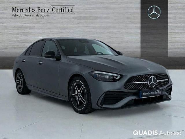 Usado Mercedes C200 AMG line 163 CV (119 kW) 2022 Gris selenita