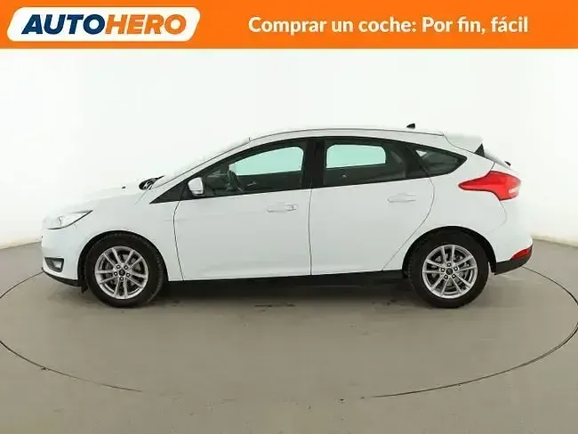Usado Ford Focus Trend 120 CV (88 kW) 2015 Blanco