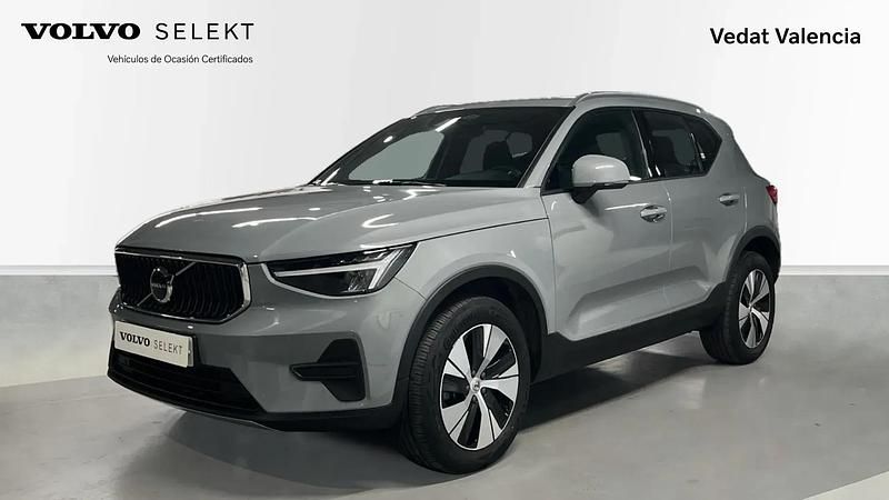 Begagnad Volvo XC40 Core 129 HK (94 kW) 2024 Grå SUV