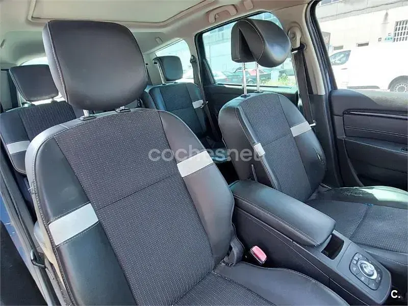 Usado Renault Grand Scénic III Dynamique 110 CV (80 kW) 2013 Azul Monovolumen