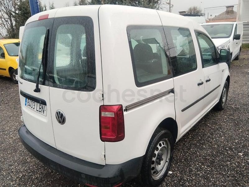 Usado VW Caddy 122 CV (89 kW) 2019 Blanco Monovolumen