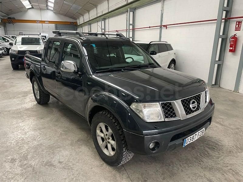 Usado Nissan Navara SE 171 CV (125 kW) 2006 Gris / plata Recogida