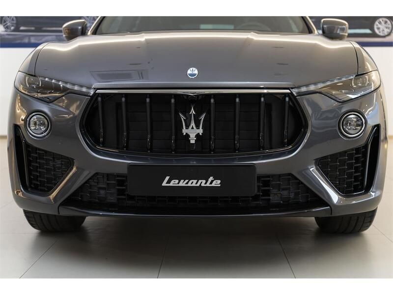 Usado Maserati Levante GT 330 CV (242 kW) 2023 Gris SUV