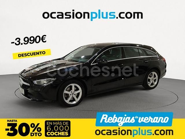 Negro Usado 2022 Mercedes CLA220 Shooting Brake Familiar | 32.200 € (Buen precio) - Imagen 1/4