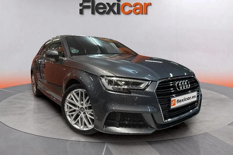 Usado Audi A3 S-Line 116 CV (85 kW) 2019 Gris Berlina