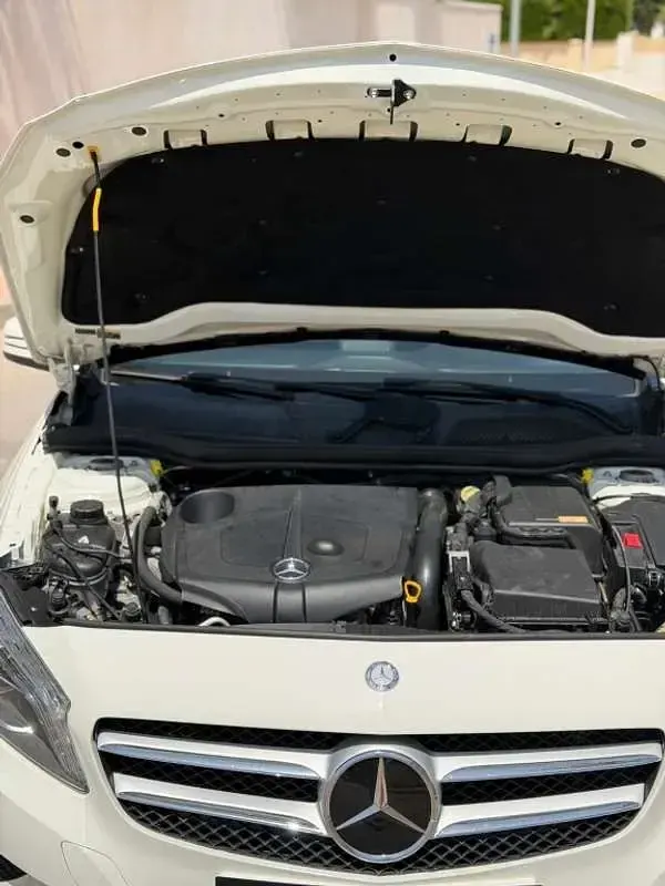 Usado Mercedes A200 Urban 136 CV (100 kW) 2014 Blanco Utilitario