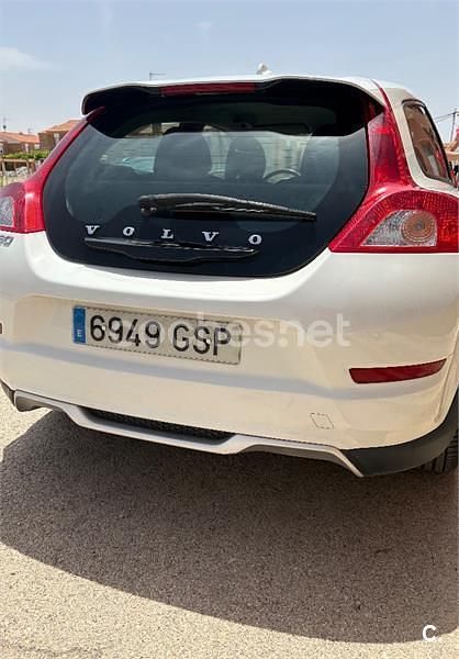 Usado Volvo C30 Momentum 109 CV (80 kW) 2009 Blanco Utilitario