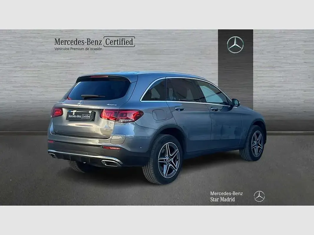 Usado Mercedes GLC300 306 CV (225 kW) 2022 Gris SUV