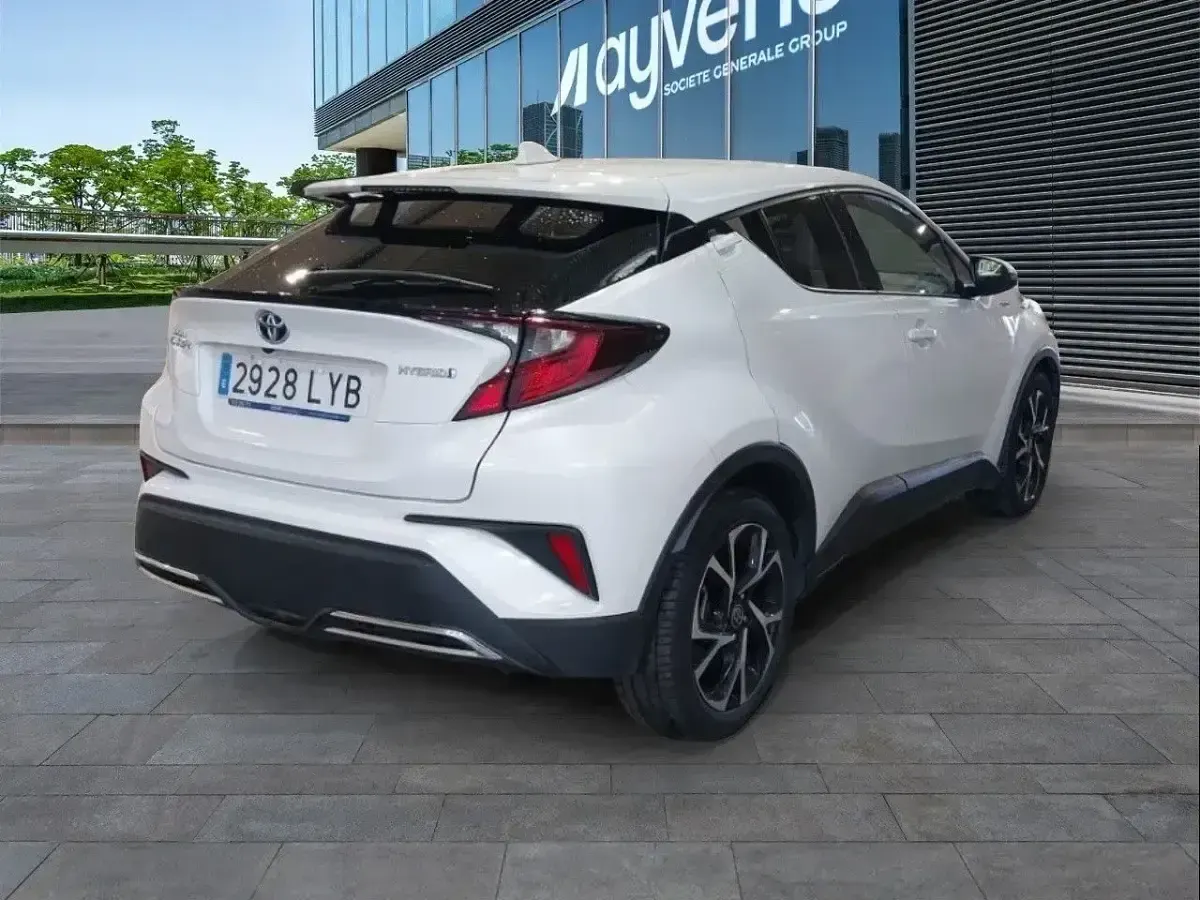 Usado Toyota C-HR Advance 184 CV (135 kW) 2022 Blanco SUV