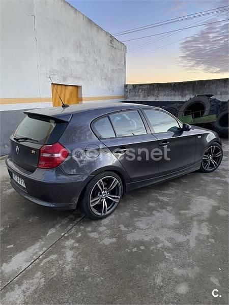 Usado BMW 118 143 CV (105 kW) 2007 Gris / plata Utilitario