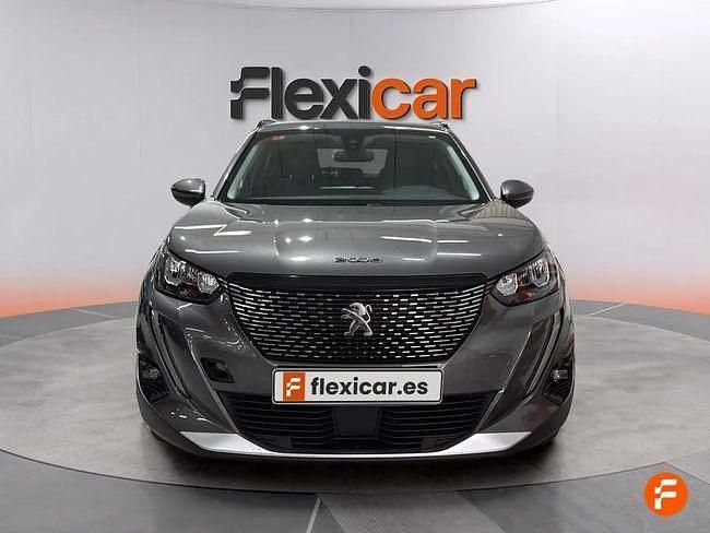 Usado Peugeot 2008 Allure 130 CV (95 kW) 2021 Gris SUV