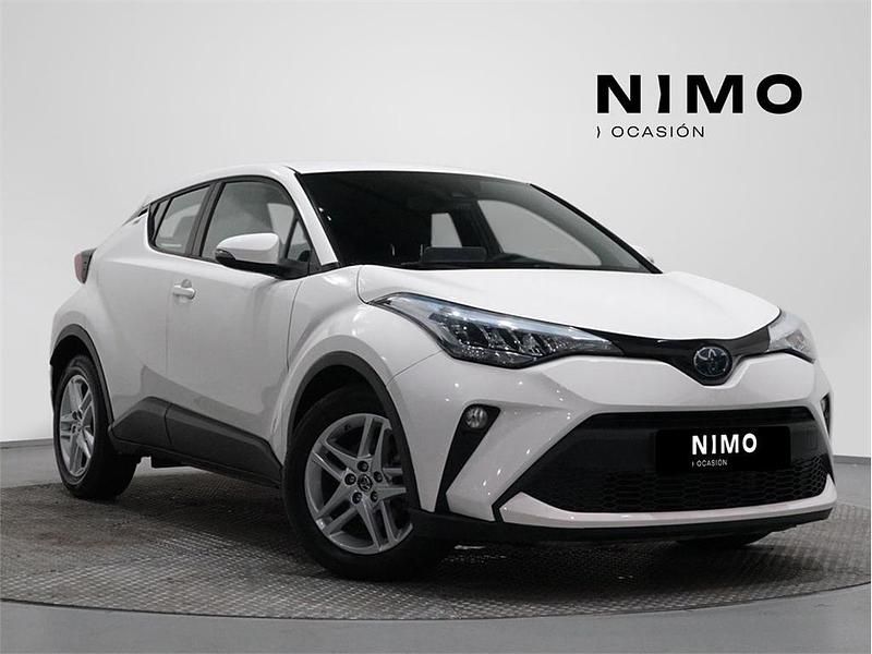 Usado Toyota C-HR Active 122 CV (89 kW) 2022 Blanco classic SUV